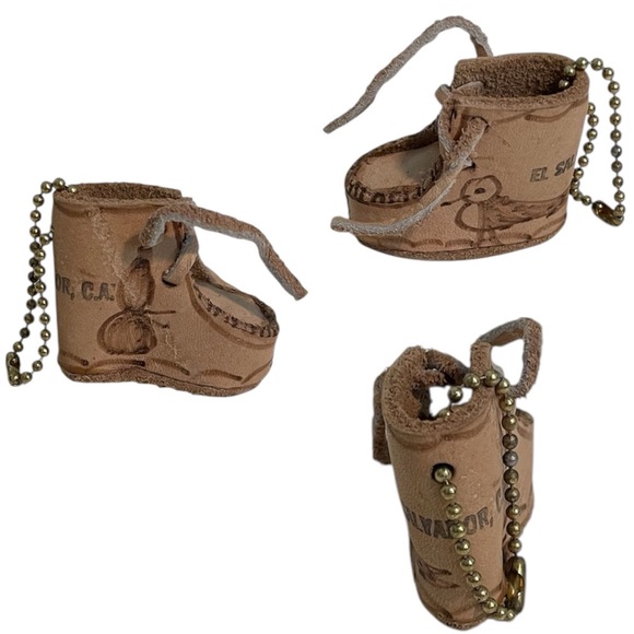 Accessories - El Salvador, C.A. Brown Leather Mini Boot Souvenir Keychain with Laces & Chain
